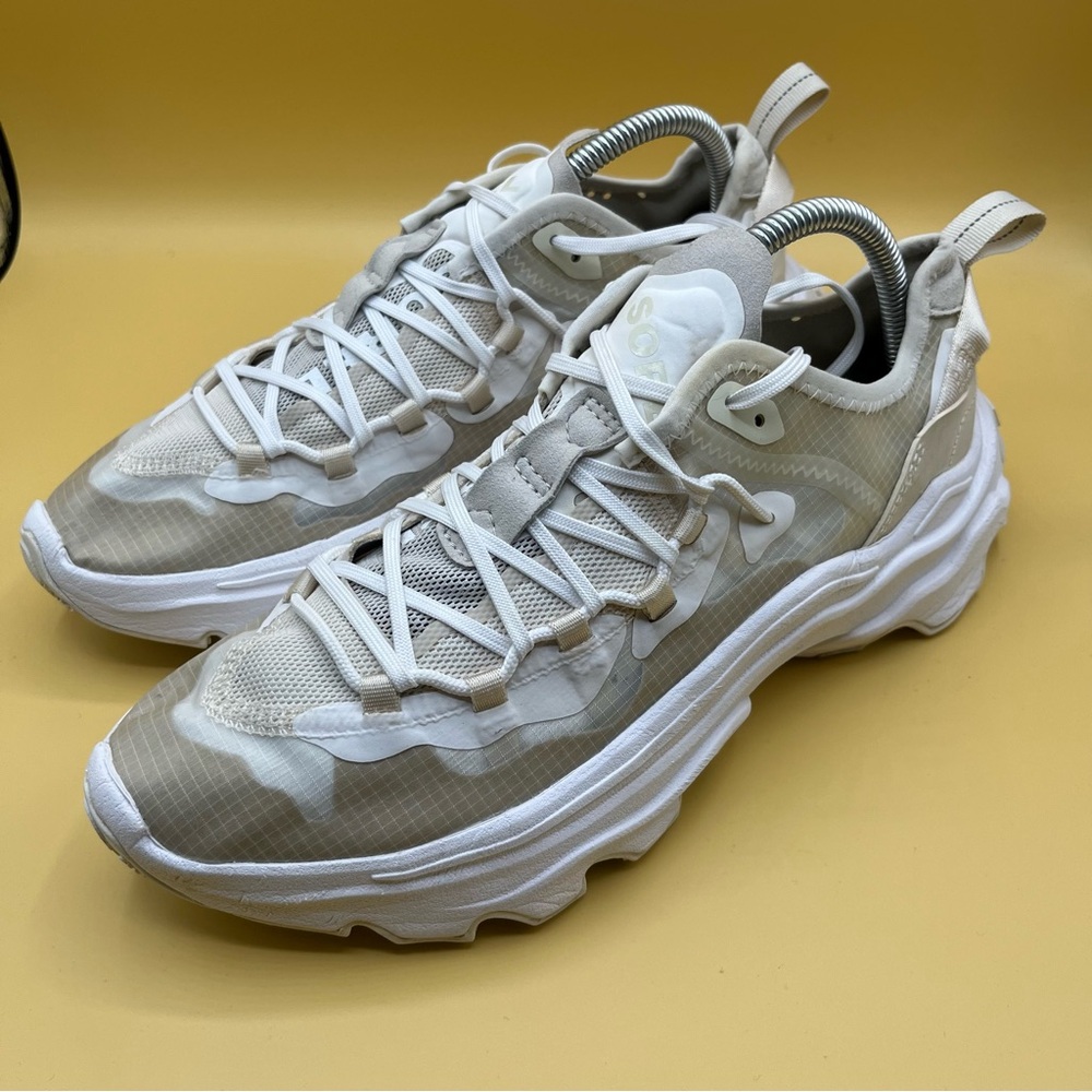 Sorel White‎ and Gray Chunky Sneakers with Modern Design